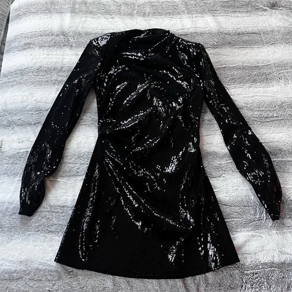 BLOGGER FAV ZARA SHOULDER PAD DRAPED Sequins DRESS mob wife - Picture 3 of 9